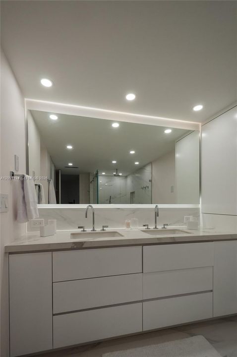 В аренду: $9,500 (2 спален, 2 ванн, 1782 Квадратных фут)