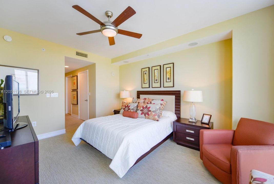 For Sale: $1,639,000 (2 beds, 2 baths, 1643 Square Feet)