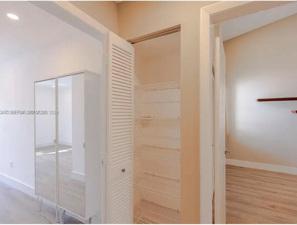 For Rent: $4,800 (3 beds, 2 baths, 1707 Square Feet)