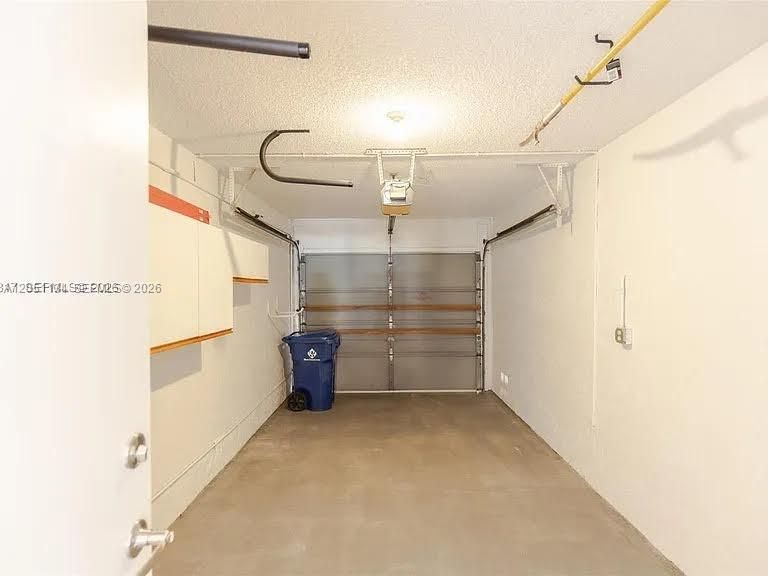 For Rent: $4,800 (3 beds, 2 baths, 1707 Square Feet)