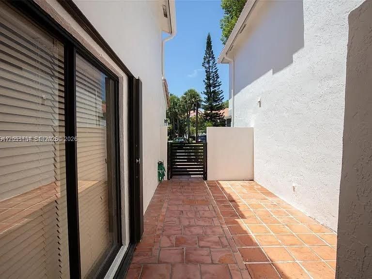 For Rent: $4,800 (3 beds, 2 baths, 1707 Square Feet)