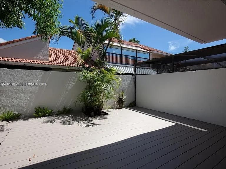 For Rent: $4,800 (3 beds, 2 baths, 1707 Square Feet)