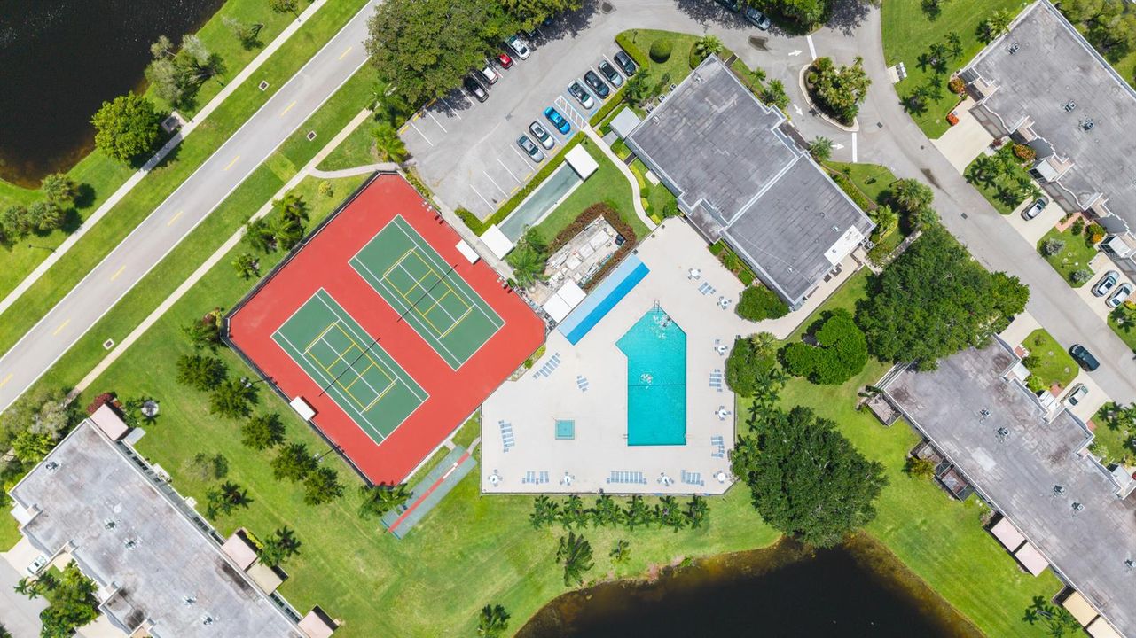 Aerial View | Amenities