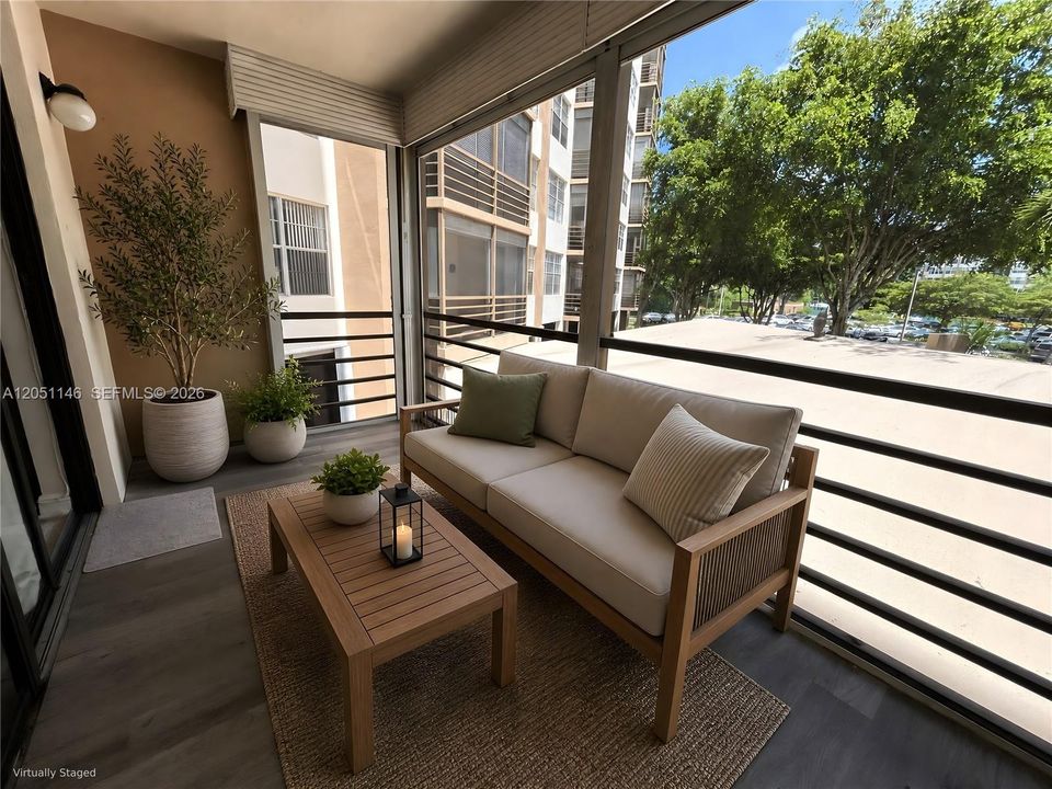 For Sale: $179,000 (2 beds, 2 baths, 1100 Square Feet)