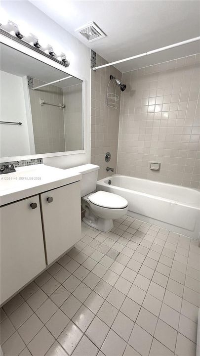 В аренду: $2,100 (2 спален, 2 ванн, 950 Квадратных фут)