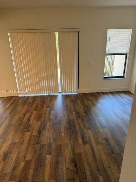 For Sale: $560,000 (4 beds, 2 baths, 2201 Square Feet)