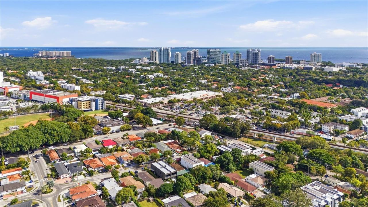 На продажу: $1,650,000 (3 спален, 3 ванн, 2039 Квадратных фут)