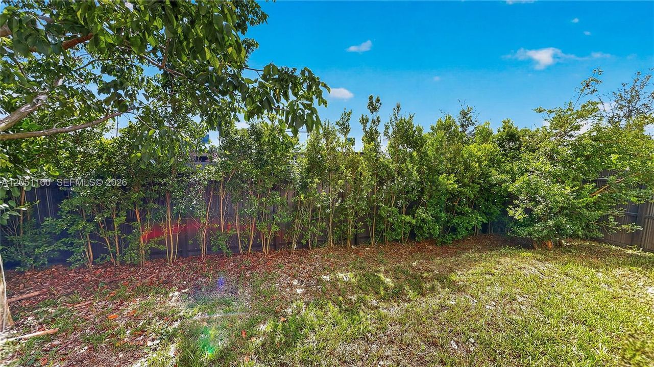 На продажу: $477,000 (5 спален, 4 ванн, 1902 Квадратных фут)