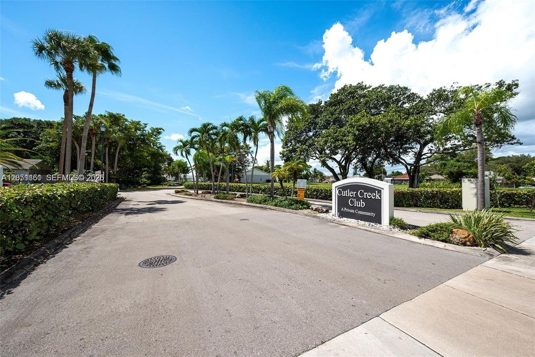 En Venta: $514,900 (3 camas, 2 baños, 1255 Pies cuadrados)