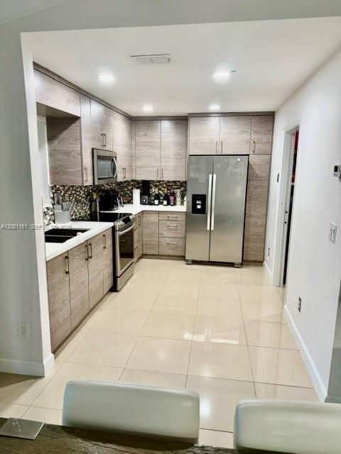 En Venta: $514,900 (3 camas, 2 baños, 1255 Pies cuadrados)