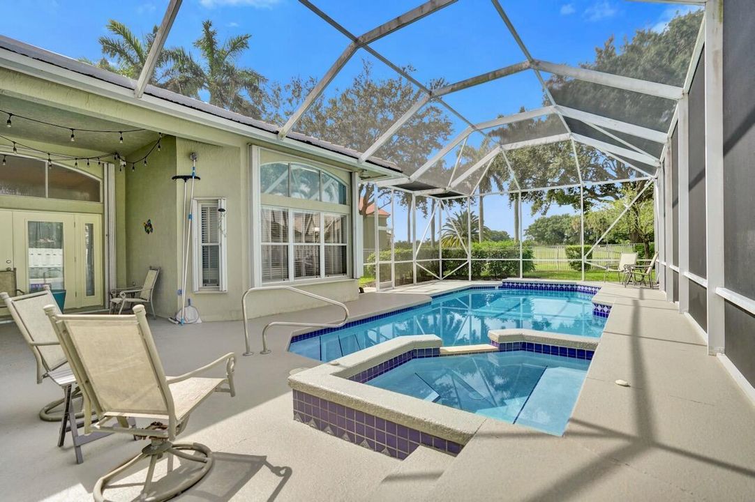 5886 Bay Hill Cir - 45