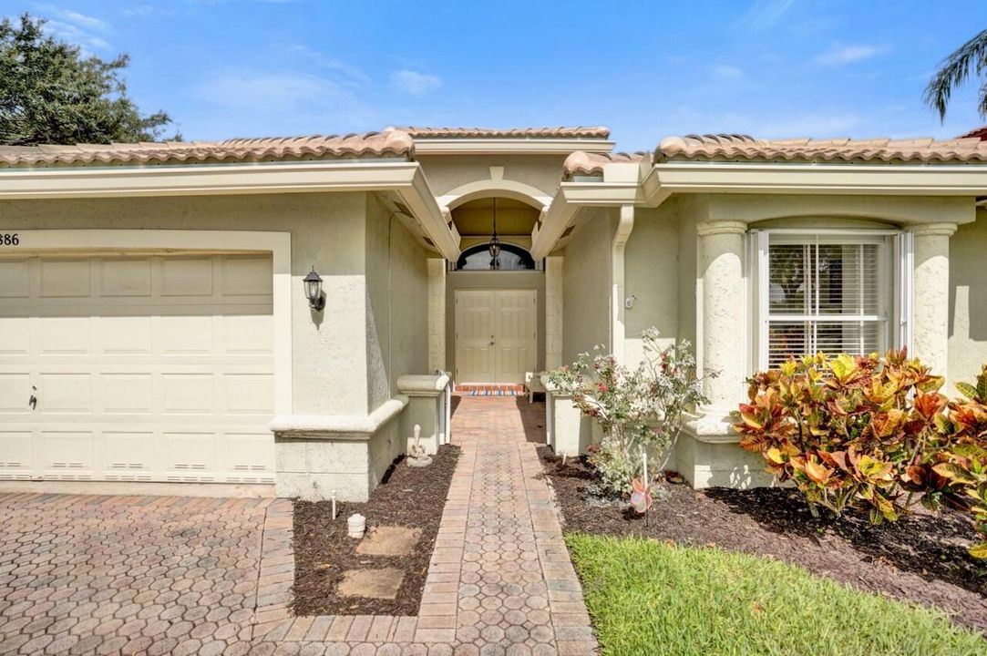 5886 Bay Hill Cir - 61