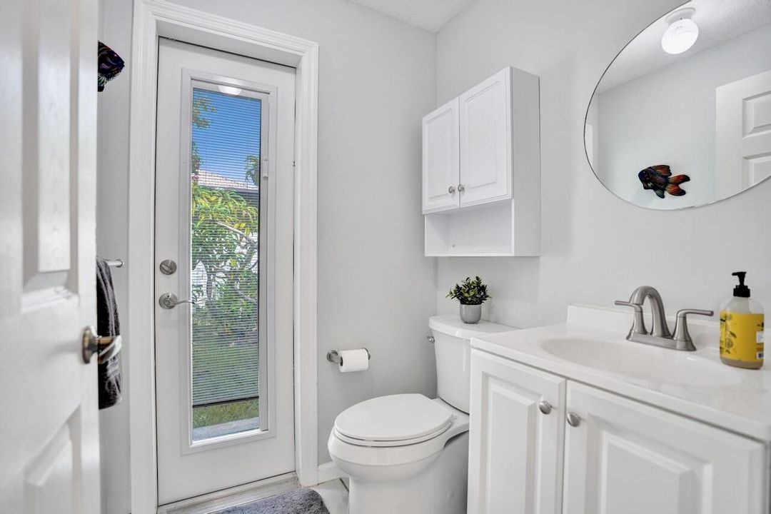 5886 Bay Hill Cir - 42