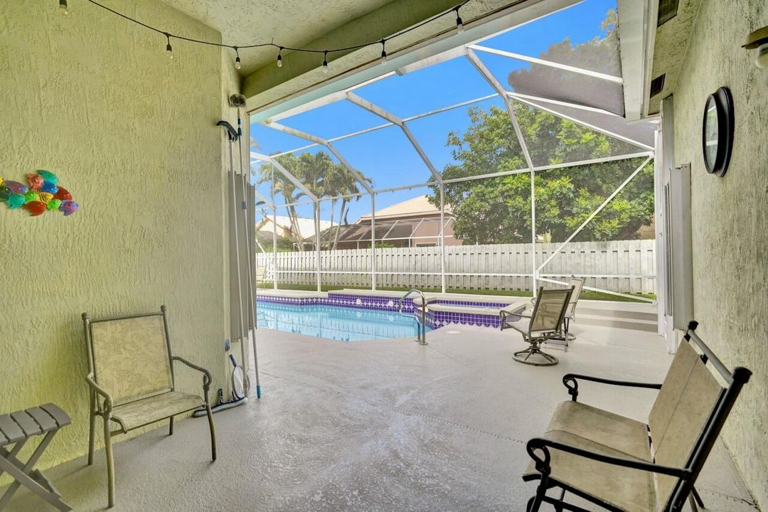 5886 Bay Hill Cir - 16