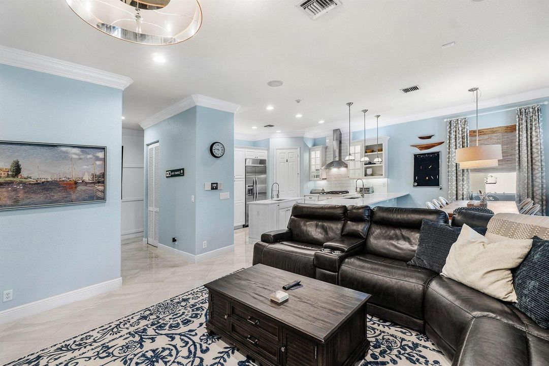 021-10697WillowOakCourt-Wellington-FL-33