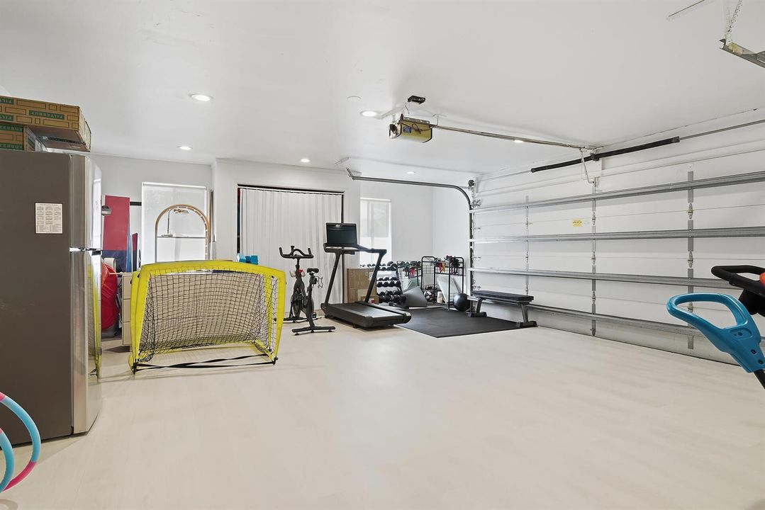 2-Car Garage