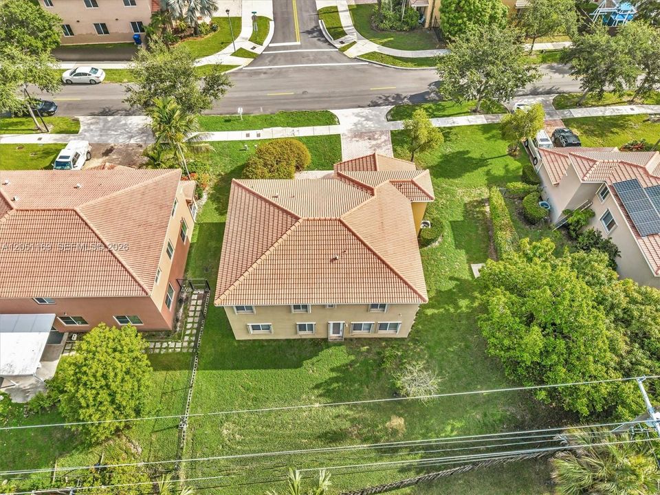 На продажу: $699,000 (4 спален, 2 ванн, 2759 Квадратных фут)