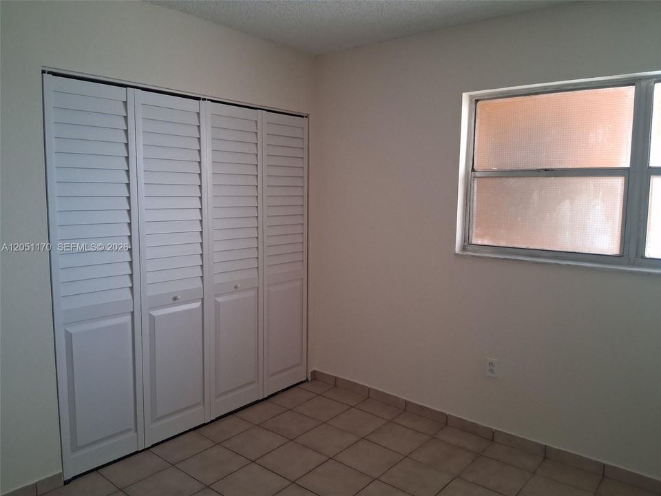 For Rent: $2,200 (2 beds, 1 baths, 780 Square Feet)