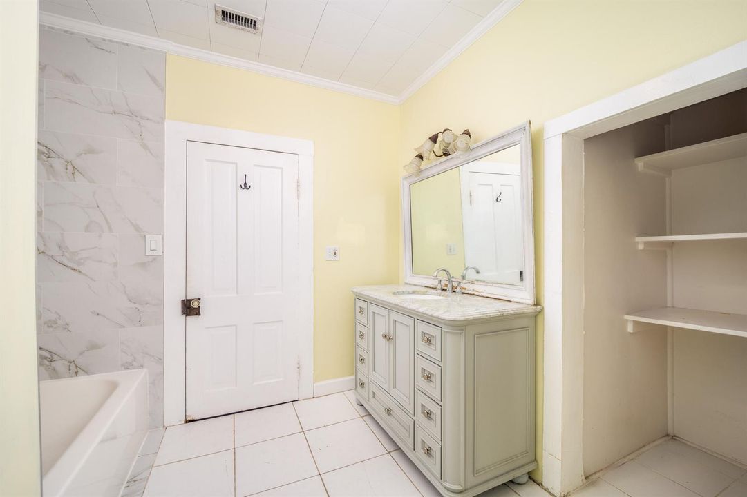 13607_S_Indian_River_Drive-18[1]
