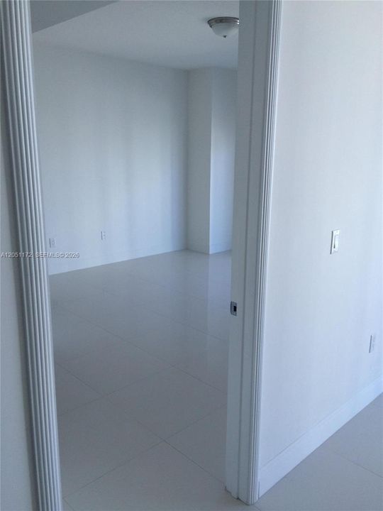 В аренду: $2,850 (1 спален, 1 ванн, 825 Квадратных фут)