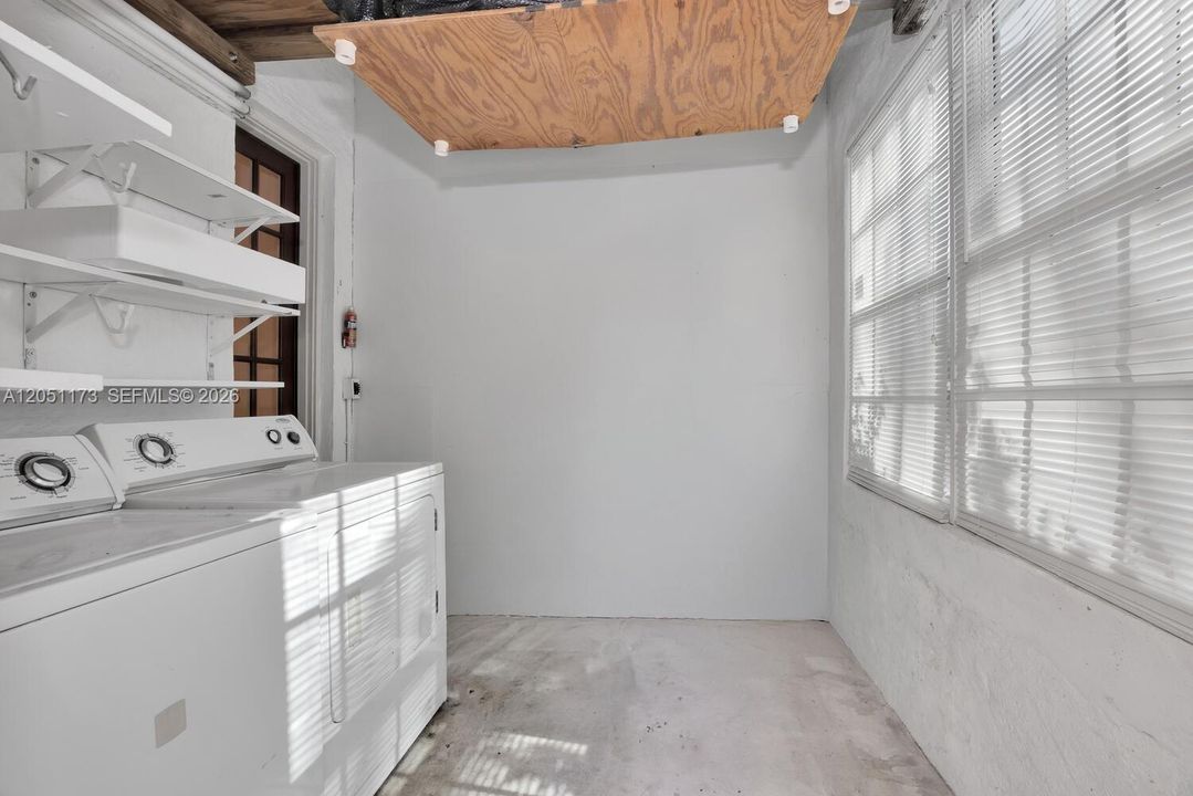 В аренду: $3,250 (2 спален, 1 ванн, 1253 Квадратных фут)