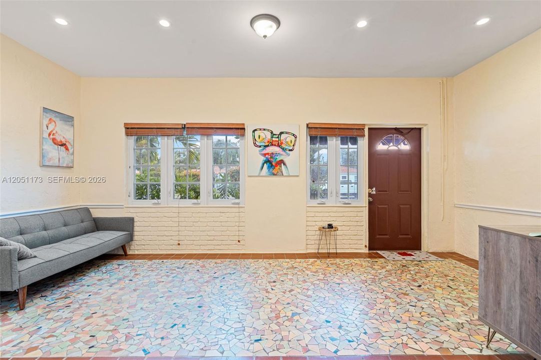В аренду: $3,250 (2 спален, 1 ванн, 1253 Квадратных фут)