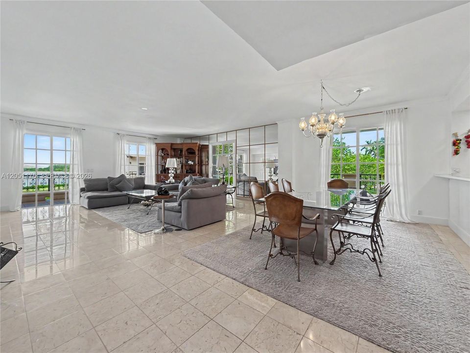 For Sale: $4,850,000 (3 beds, 3 baths, 2744 Square Feet)