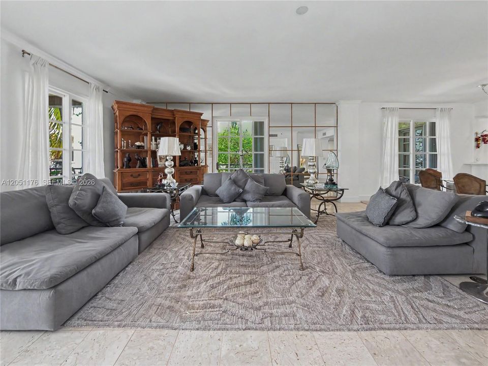 For Sale: $4,850,000 (3 beds, 3 baths, 2744 Square Feet)