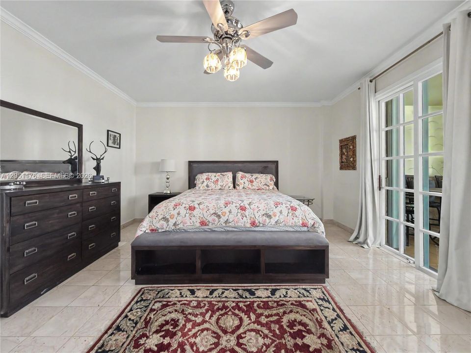 For Sale: $4,850,000 (3 beds, 3 baths, 2744 Square Feet)