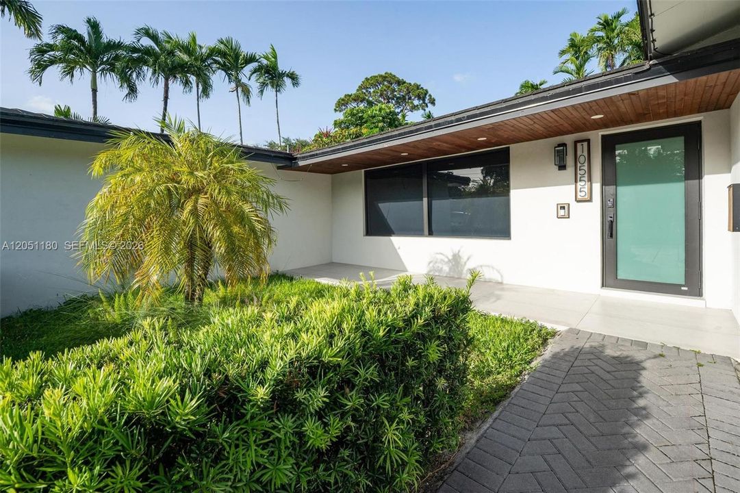 For Sale: $1,525,000 (3 beds, 3 baths, 2653 Square Feet)