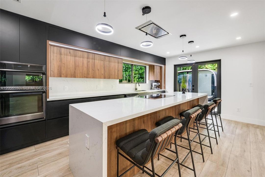 For Sale: $1,525,000 (3 beds, 3 baths, 2653 Square Feet)