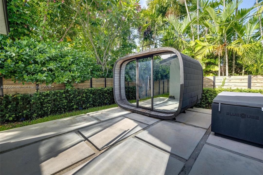 For Sale: $1,525,000 (3 beds, 3 baths, 2653 Square Feet)