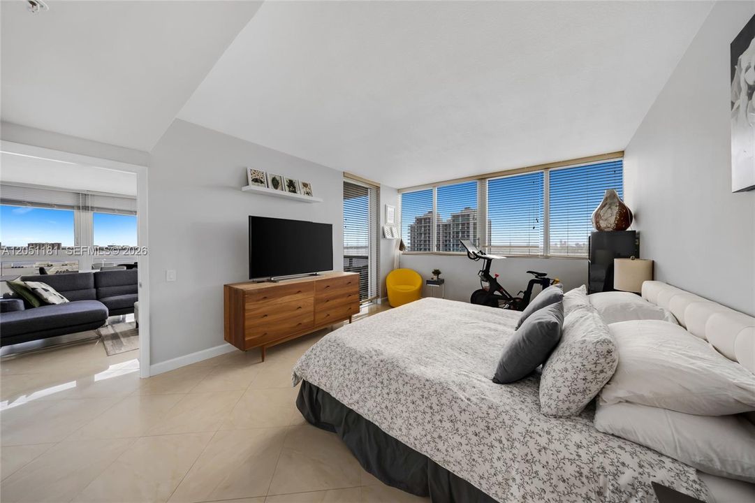 For Sale: $838,000 (3 beds, 2 baths, 1771 Square Feet)