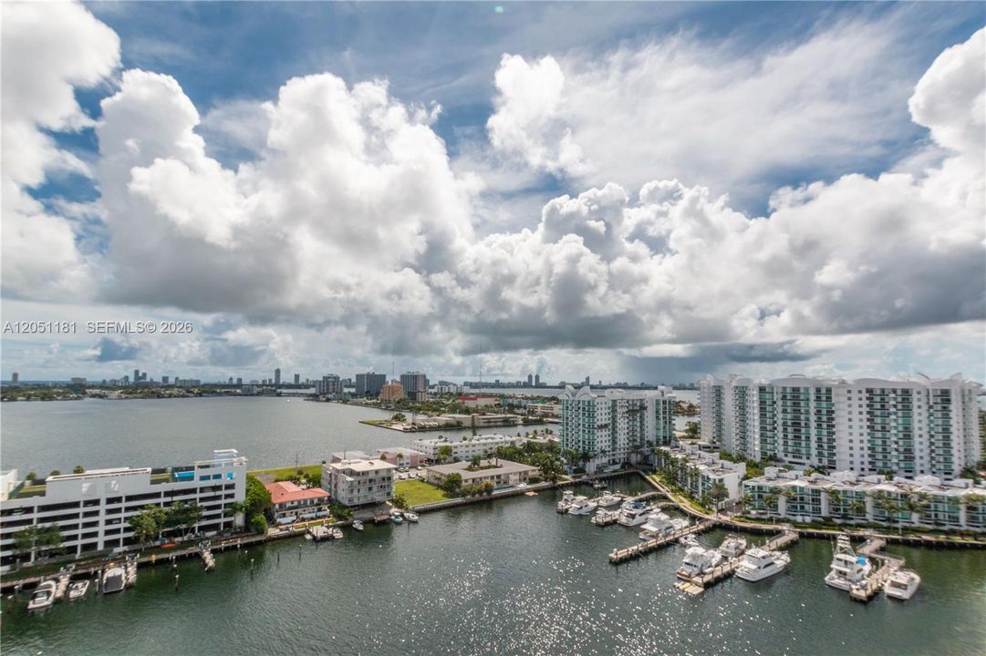 For Sale: $838,000 (3 beds, 2 baths, 1771 Square Feet)