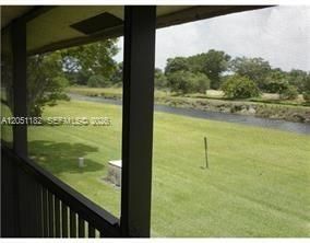 For Rent: $2,400 (2 beds, 2 baths, 1019 Square Feet)