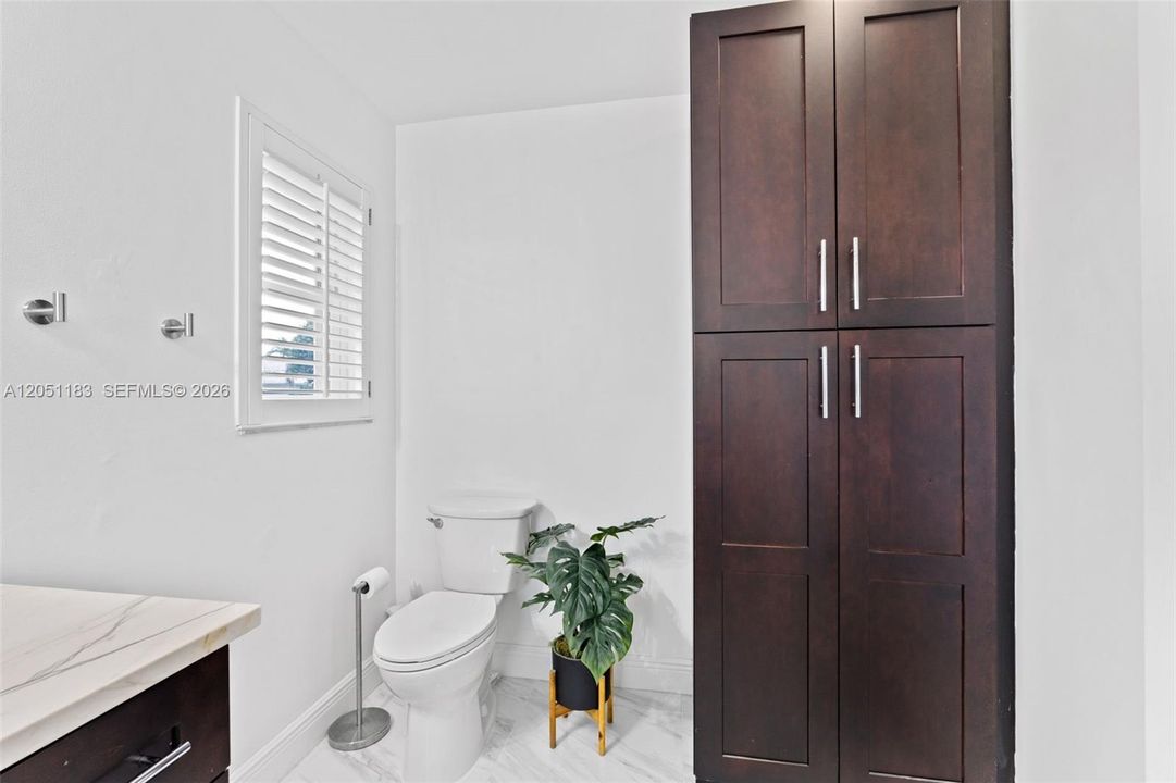 待售: $865,000 (4 贝兹, 2 浴室, 0 平方英尺)