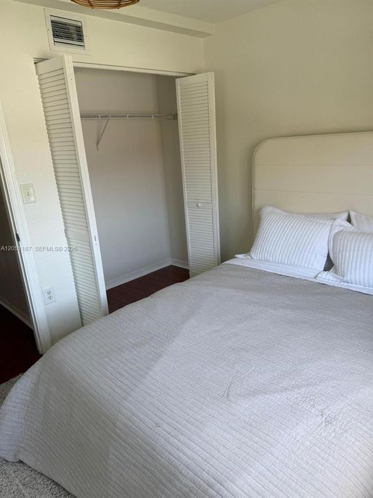 В аренду: $3,000 (3 спален, 2 ванн, 1182 Квадратных фут)