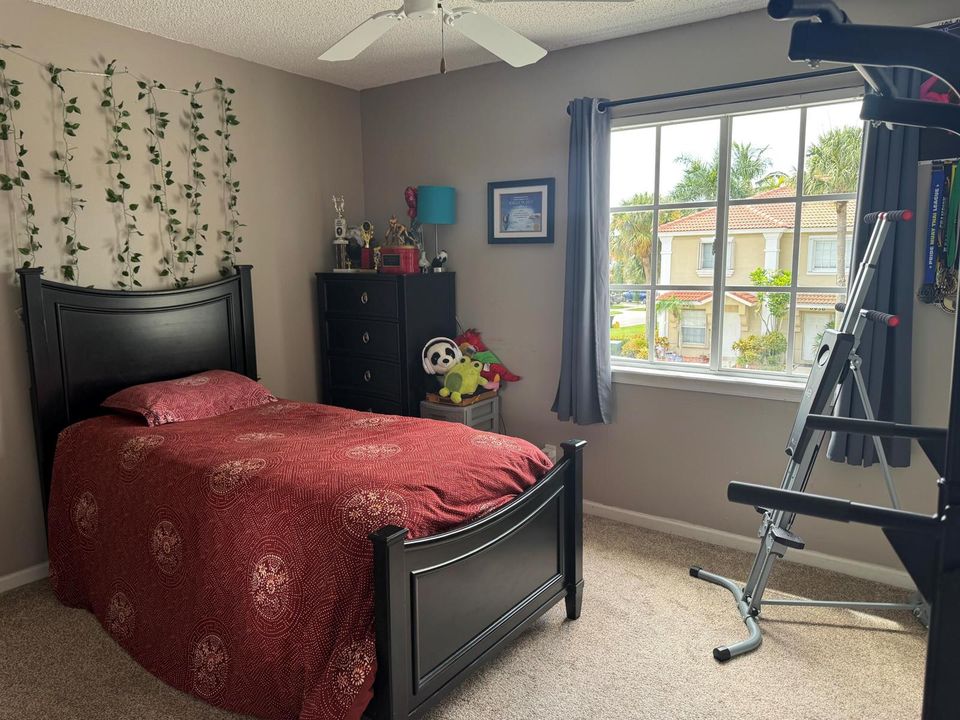 Room2