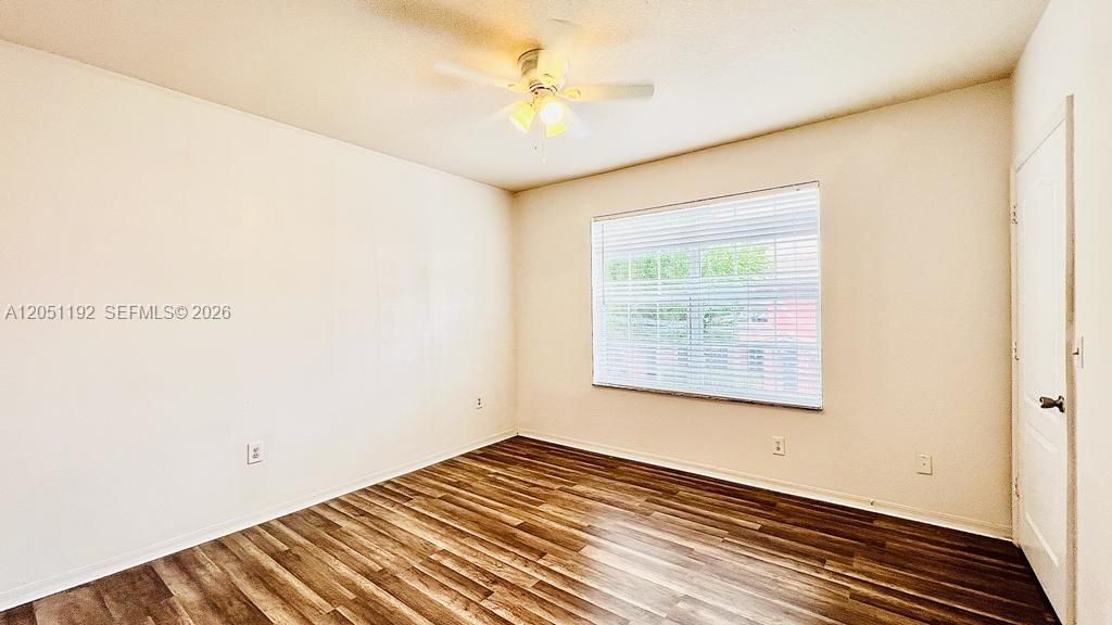 For Rent: $1,850 (1 beds, 1 baths, 875 Square Feet)