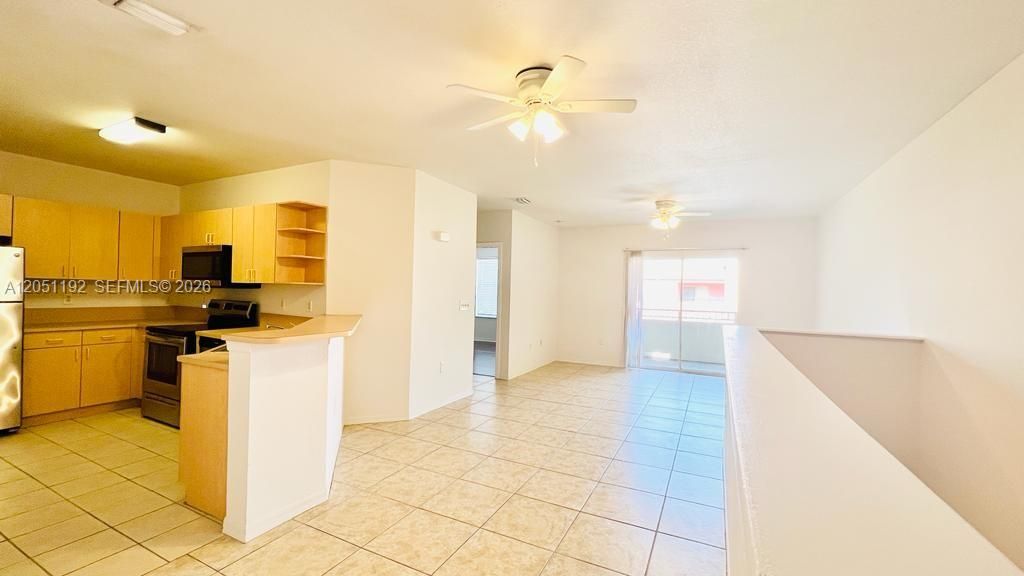 For Rent: $1,850 (1 beds, 1 baths, 875 Square Feet)