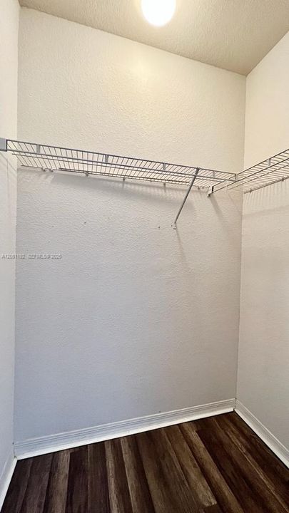 For Rent: $1,850 (1 beds, 1 baths, 875 Square Feet)