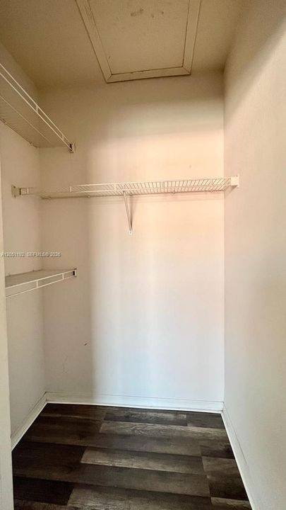 For Rent: $1,850 (1 beds, 1 baths, 875 Square Feet)