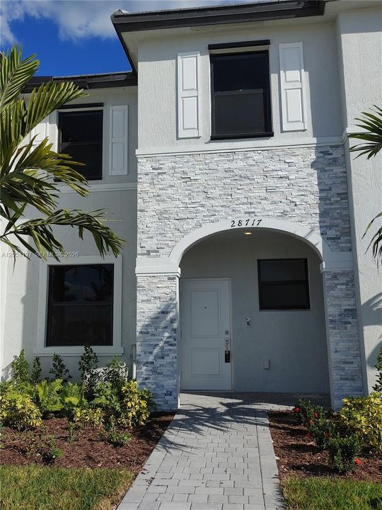 For Sale: $340,000 (3 beds, 2 baths, 1483 Square Feet)