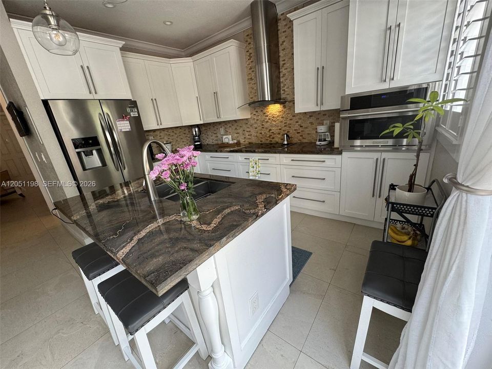 En Venta: $519,900 (3 camas, 2 baños, 1733 Pies cuadrados)
