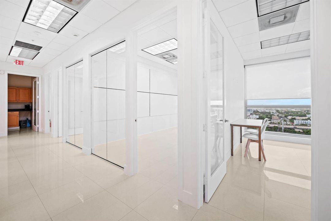 6-web-or-mls-175-sw-7th-st-1600