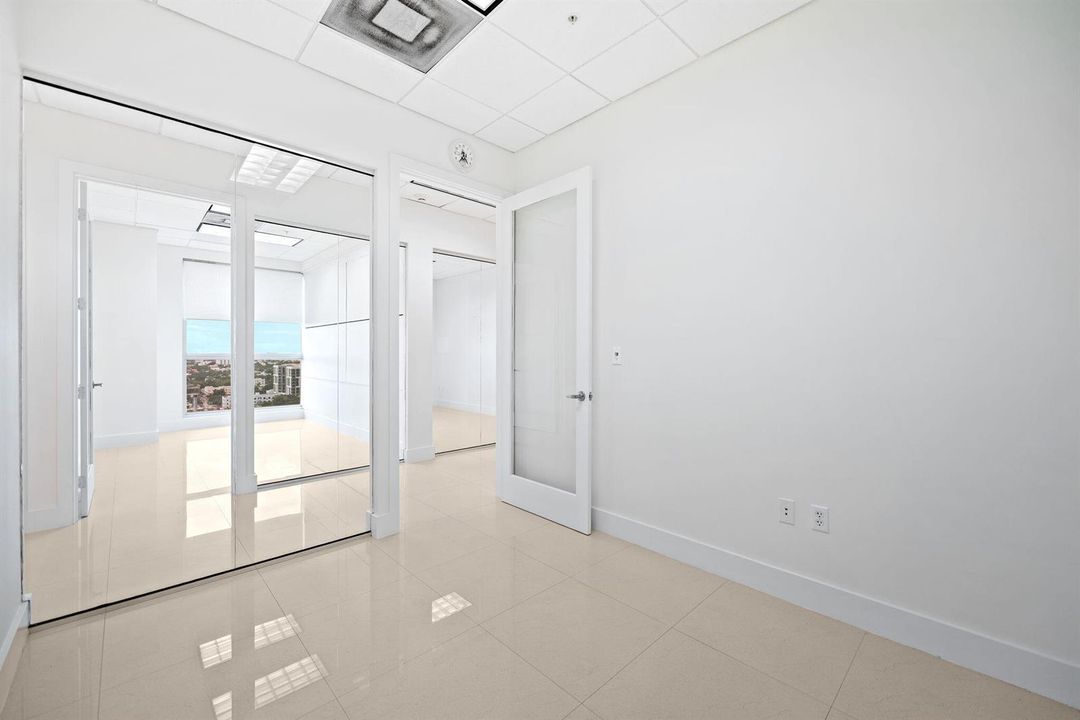 12-web-or-mls-175-sw-7th-st-1600