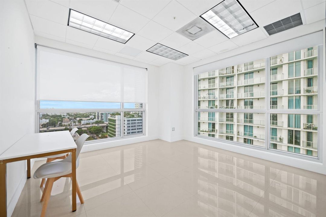 21-web-or-mls-175-sw-7th-st-1600