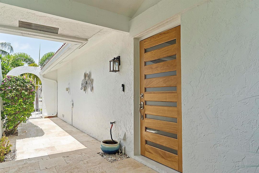 2130 NW 12th St -- 006