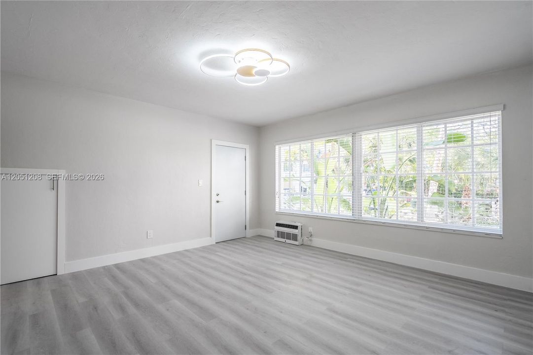 For Rent: $2,400 (1 beds, 1 baths, 0 Square Feet)