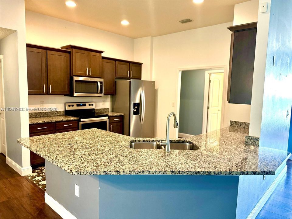 For Sale: $492,999 (4 beds, 4 baths, 2268 Square Feet)